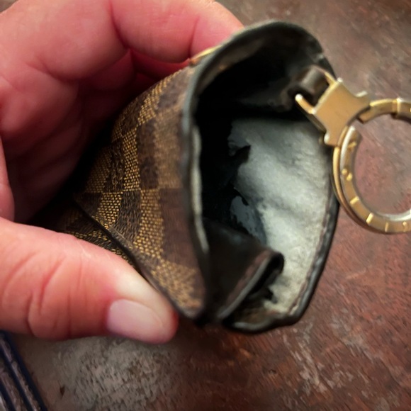 Louis Vuitton Key Ring/Card Holder - Picture 2 of 7